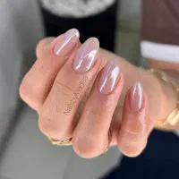 دستیار ناخنکار