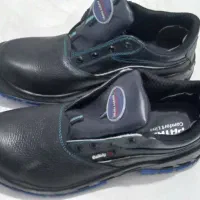 کفش ایمنی پنجه آهنی سایز ۴۲|کیف، کفش، کمربند|شاهین‌شهر, شهرک گلدیس|دیوار