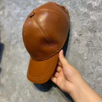 کلاه چرم|لباس|اسفراین, |دیوار