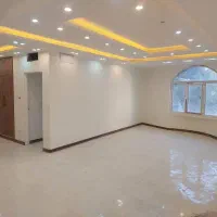 85 متر چهار راه طالقانی/روبه نما بسیار شیک/سند