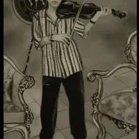 طراحی چهره سیاه قلم و رنگ روغن|تابلو، نقاشی، عکس|مشهد, شهید فرامرز عباسی|دیوار