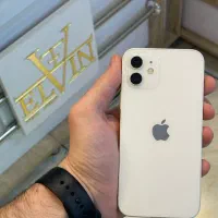 ایفون ۱۲ خیلی تمیز