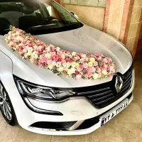 تزئین وگل آرایی ماشین عروس دسته گل عروس در محل شما