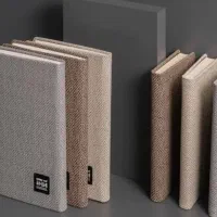 بیش  از ۲۰ سال سابقه چاپ تقویم و سررسید