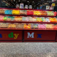 به یک فروشنده نیازمندیم