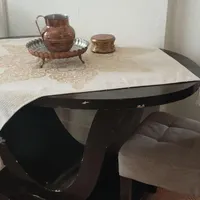 میز نهارخوری به همراه ۵عدد صندلی