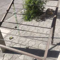 میز آهنی جامیوه ای