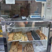 ویترین زیر ترازو
