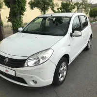 رنو ساندرو اتومات سفید(کم کارکرد)