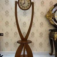 ساعت ایستاده