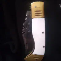 چاقو دنده ای در حد نو مناسب کمپینگ