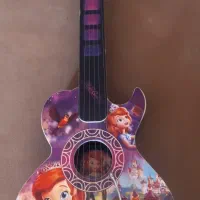 گیتار خوشگل سوفیا
