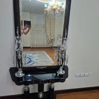 کنسول و آینه و شمعدان