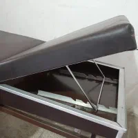 تخت ماساژ و مژه