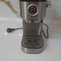 یک عددقهوه سازنوفقط یه باراستفاده شده