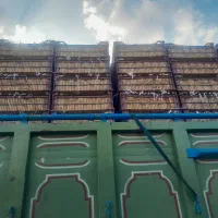 استخدام راننده پایه یک بنز تک باری