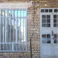 درب و پنجره آهنی