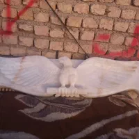 سنگ کنده‌کاری مرمرعقاب