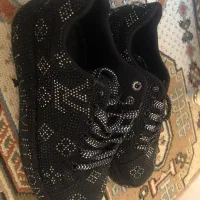 کتونی زنانه|کیف، کفش، کمربند|قم, امامزاده ابراهیم|دیوار