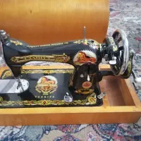 چرخ خیاطی قدیمی