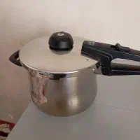 ظرف و ظروف و وسایل آشپزخانه