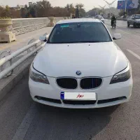 بی ام و 520i معاوضه هم دارم با آپارتمان تا ۵