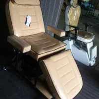 تخت مخصوص مژه حرفه ای|آرایشگاه و سالنهای زیبایی|اصفهان, ارغوانیه|دیوار