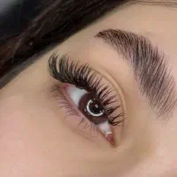 اکستنشن مژه و لیفت ابروتخفیف ویژه به مدت یه هفته