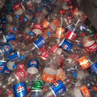 بطری نوشابه وشیشه خالی