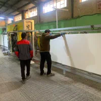 نیروی کار با حقوق مکفی