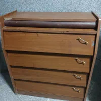 جاکفشی|جاکفشی، کمد، دراور|سبزوار, کاشفی شمالی (دادگستری)|دیوار