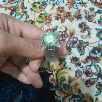 انگشتر جواهری وموزاینات کلکسیونی