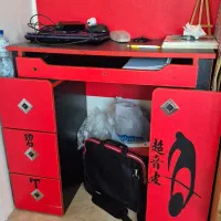 میز تحریر در حد نو 3/500