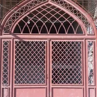درب مسجد در حسینیه