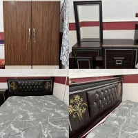 سرویس خواب( تخت، میز و آینه، دراور وکمد لباس)