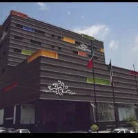 فروشنده خانم پاره وقت دو نفر