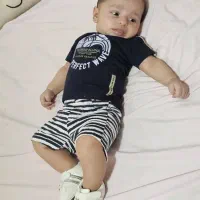 انجام امور منزل و کمک ب مادر در نگهداری نوزاد