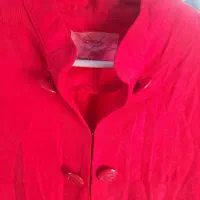 تعدادی لباس|لباس|تهران, قیام|دیوار