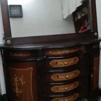 ست میز با اینه  اجنس بدنه چوب گردو