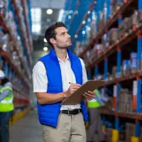 استخدام انبارگردان