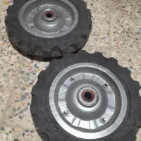 دوعدد چرخ گاری نونو