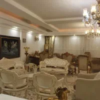 بالای میدان کاج ۲۲۰ متر ۳ خوابه تراس قابل چیدمان