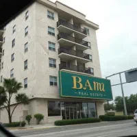 فروش مغازه ۱۸۰ متر نبش بر اصلی بدون مشابه در منطقه