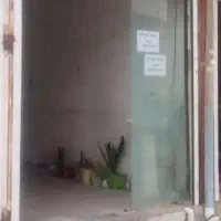 مغازه در چهارراه احمد بن اسحاق جهت داروخانه و مطب