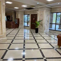 اجاره تجاری // ۲۷۰متری // در دادمان