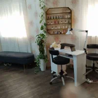 اجاره صندلی و درصدی و آموزش سالن زیبایی|خدمات آرایشگری و زیبایی|صومعهسرا, |دیوار