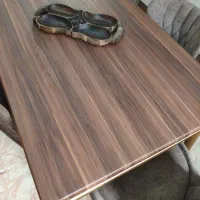 میز نهار خوری 6 نفره.
