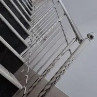 اجرا و نصب انواع نرده های استیل و استاتیک