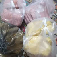 خمیر آماده ای کوبیده و مرغ