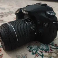 دوربین 70 d canon به همراه دوعدد لنز و کیف